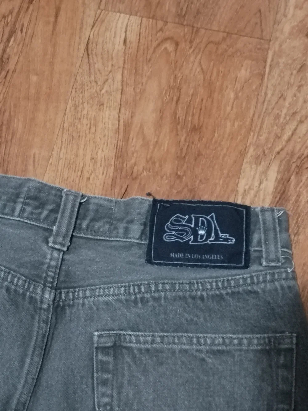 Men's Relaxed Black Graphic Jeans